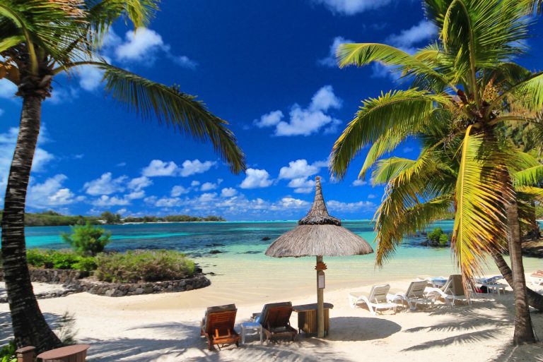 How a Professional Tour Operator Makes Mauritius Holidays Stress-Free