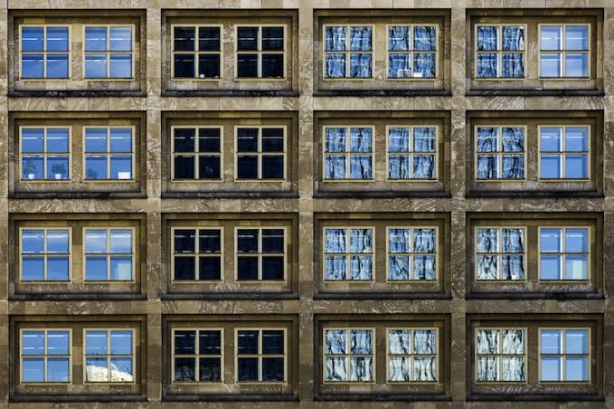 Wie skandinavische Fenster modernes Design und Funktionalität verbinden